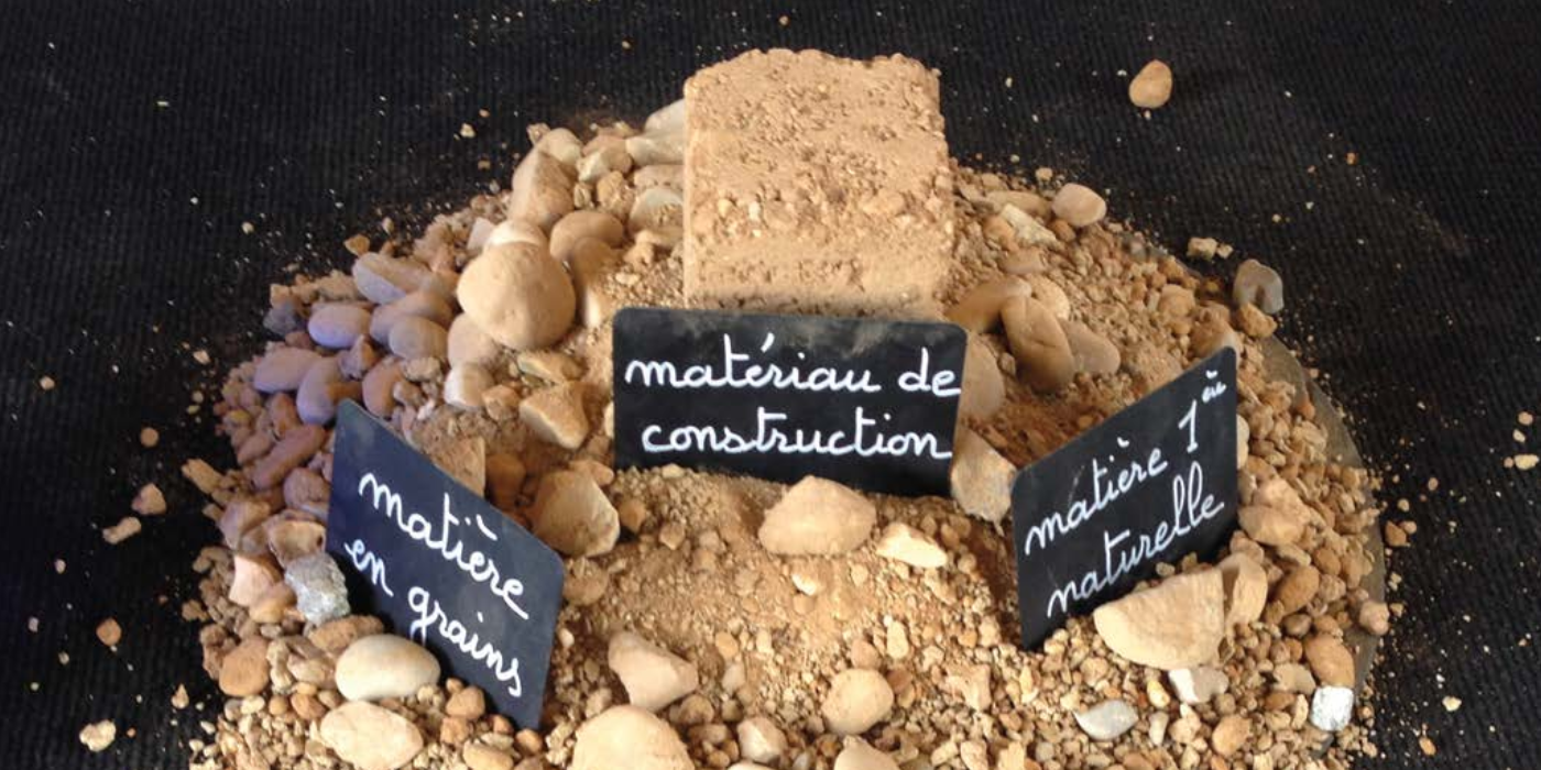 Les formations ÉcoLodève reprennent à la rentrée : enduits naturels, peintures écologiques et matière terre
